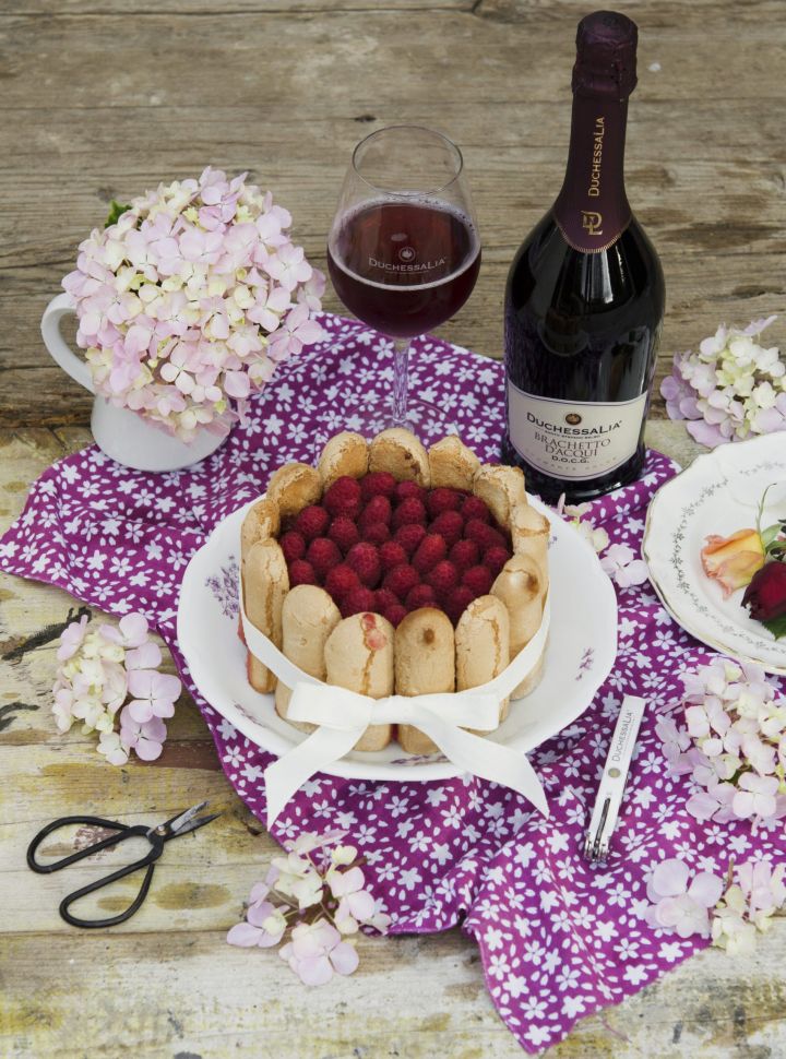 Charlotte with chocolate mousse and raspberries with Brachetto d’Acqui Docg Duchessa Lia