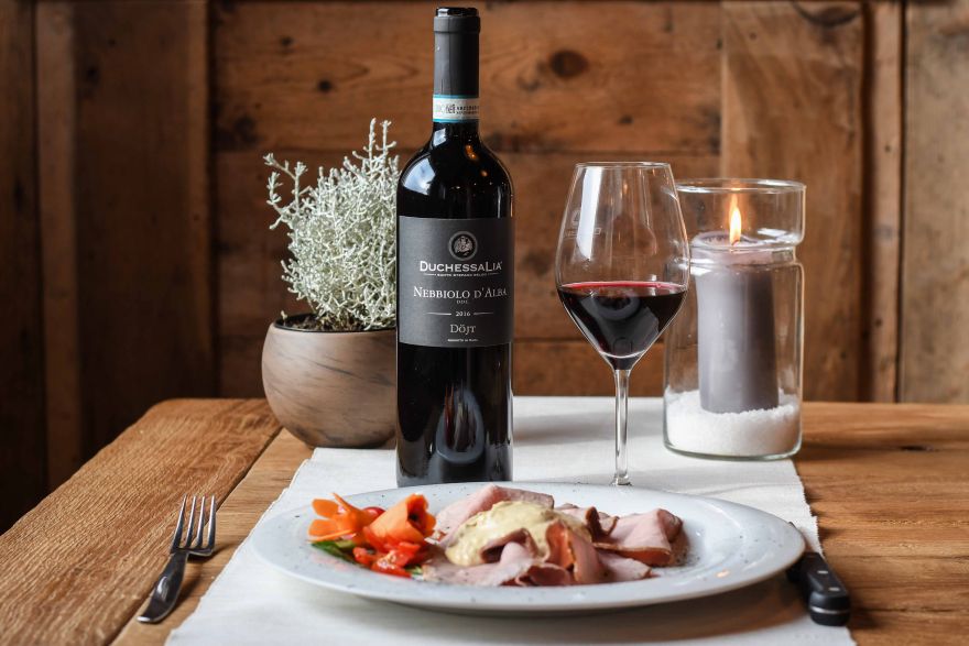 DÖJT, the versatile and elegant nebbiolo d’alba