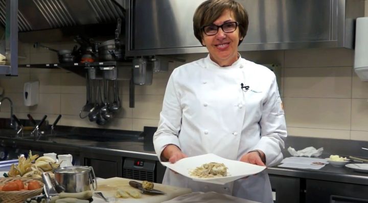 Mariuccia Roggero, ristornate San Marco: Cardo Gobbo di Nizza tartare and Asti Secco Docg Duchessa Lia