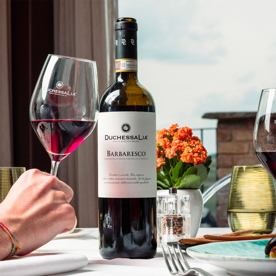 How to keep open wine bottles?